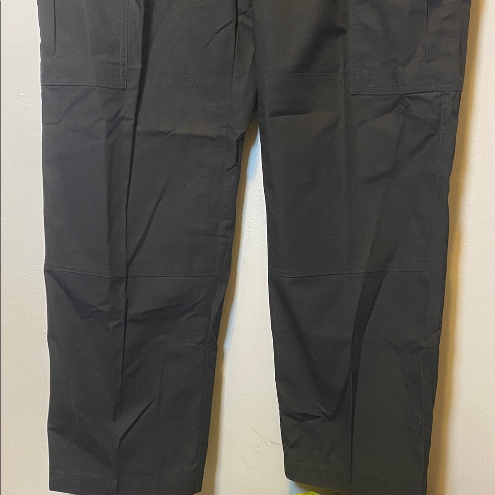 Propper Tactical Pants NWT Mens 40X32 Black Ripstop Cargo Utility Lightweight - Picture 4 of 17